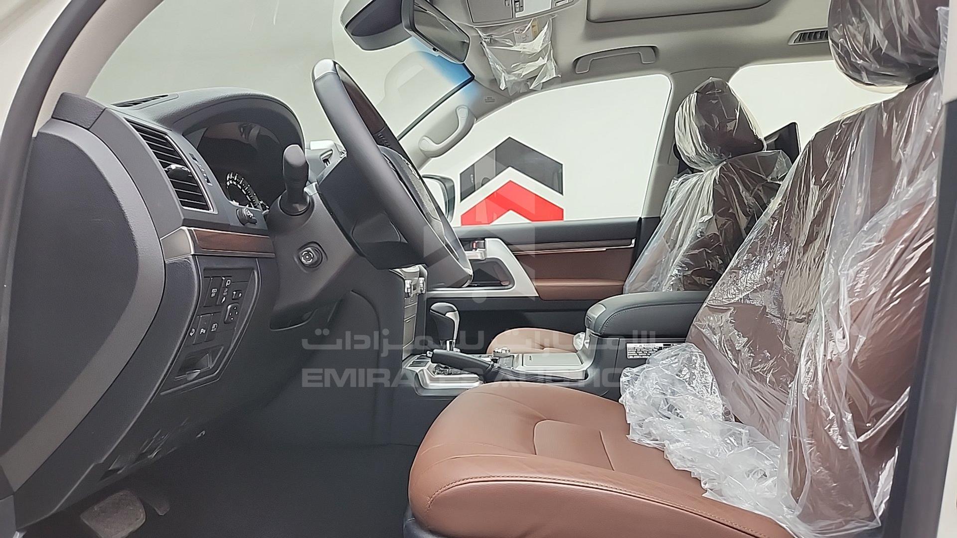 2020 TOYOTA LAND CRUISER VIN: JTMHY05J6L4088532