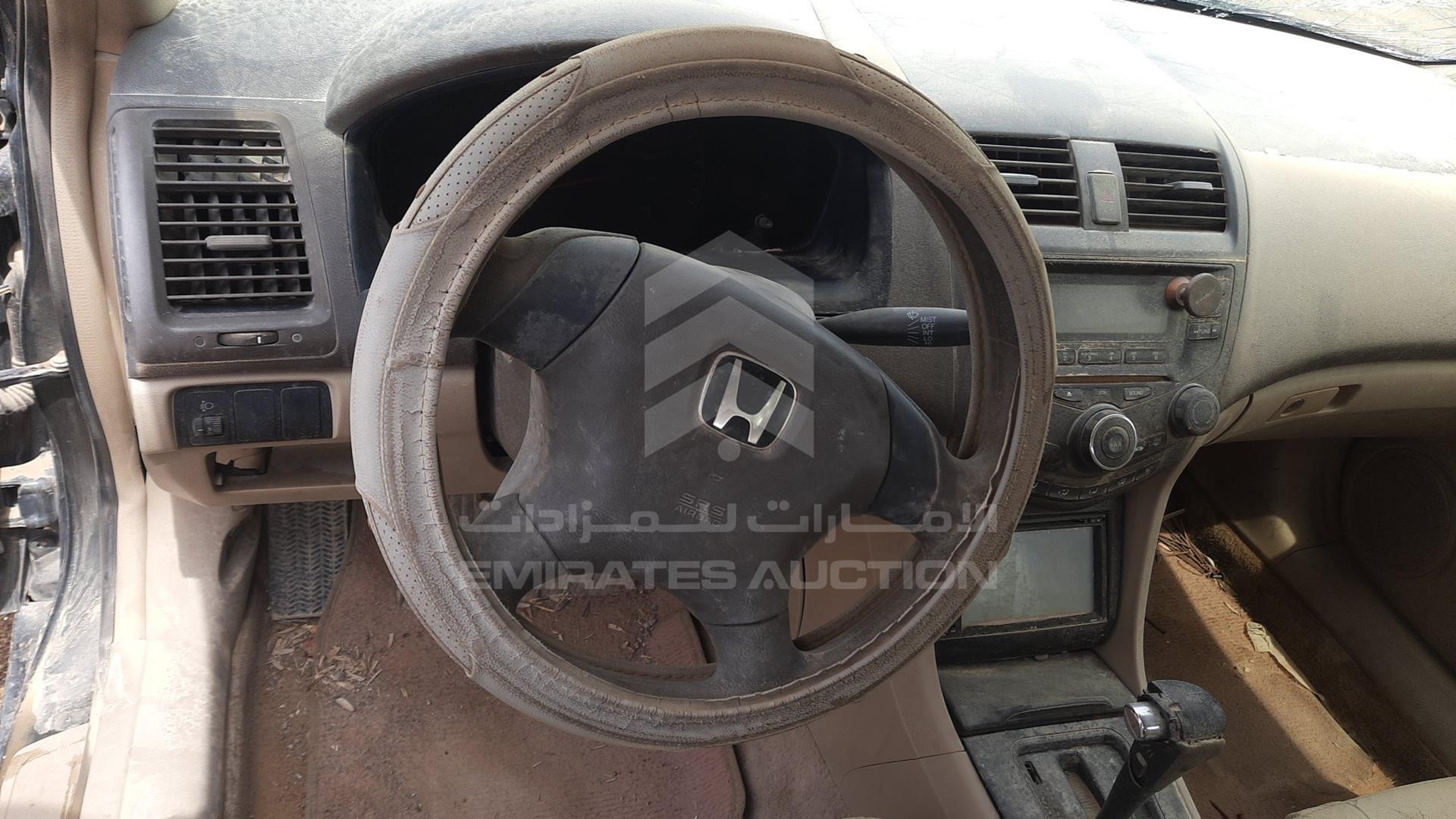 2005 HONDA ACCORD VIN: JHMCM56595C400192