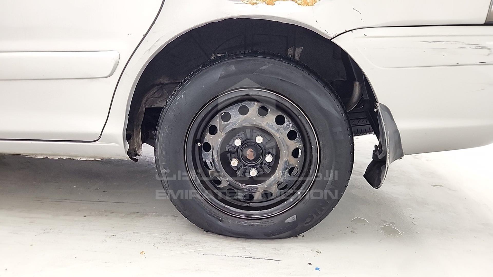 2007 HYUNDAI TRAJET VIN: KMHMG81C07U303668