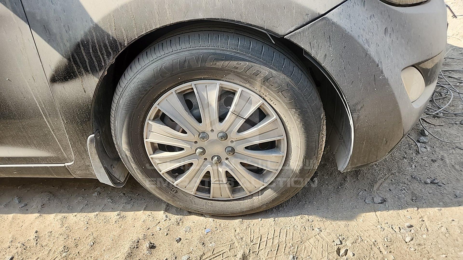 2012 HYUNDAI ELANTRA VIN: KMHDG41E1CU391375
