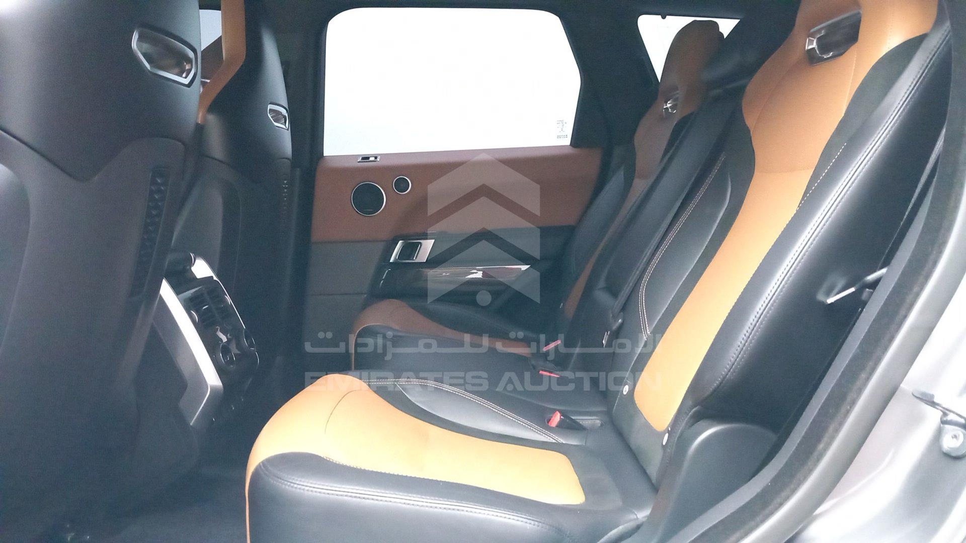 2018 RANGE ROVER SPORT SVR VIN: SALWA2BE6JA191147