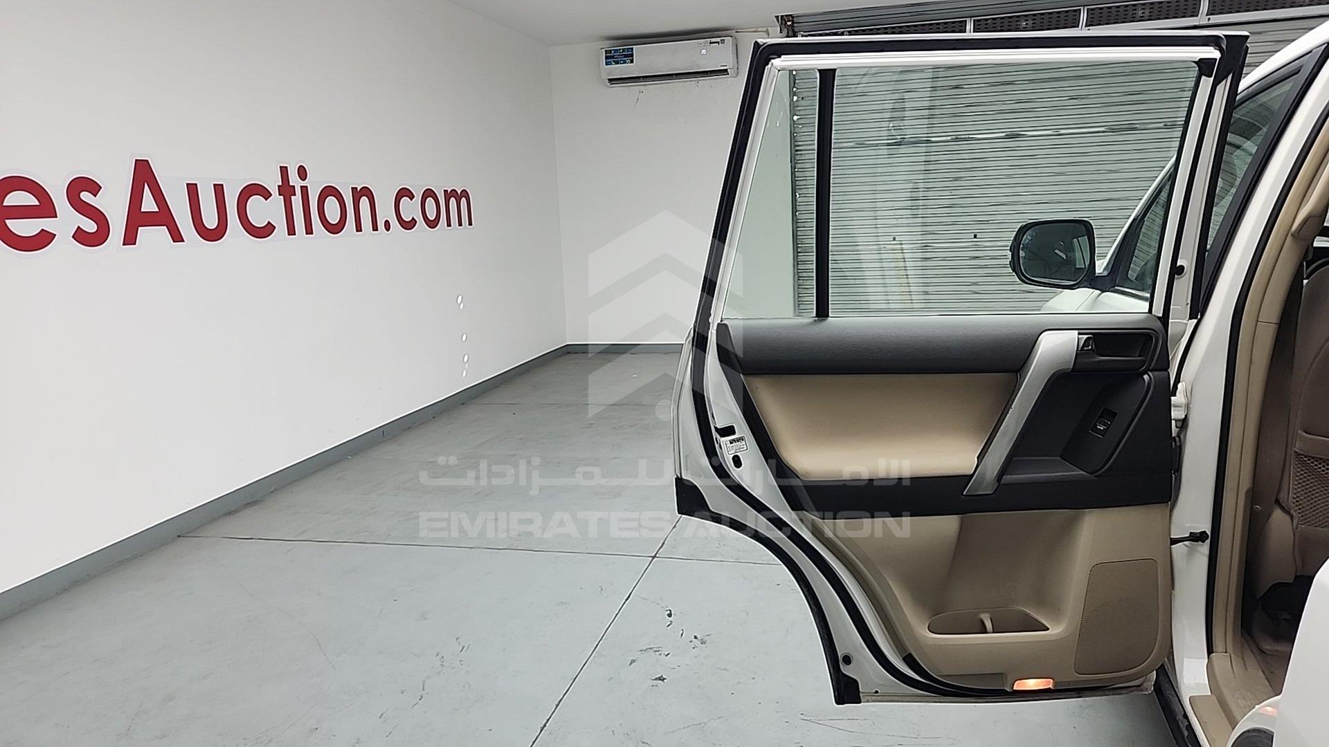 2011 TOYOTA PRADO VIN: JTEBD9FJX0K005627