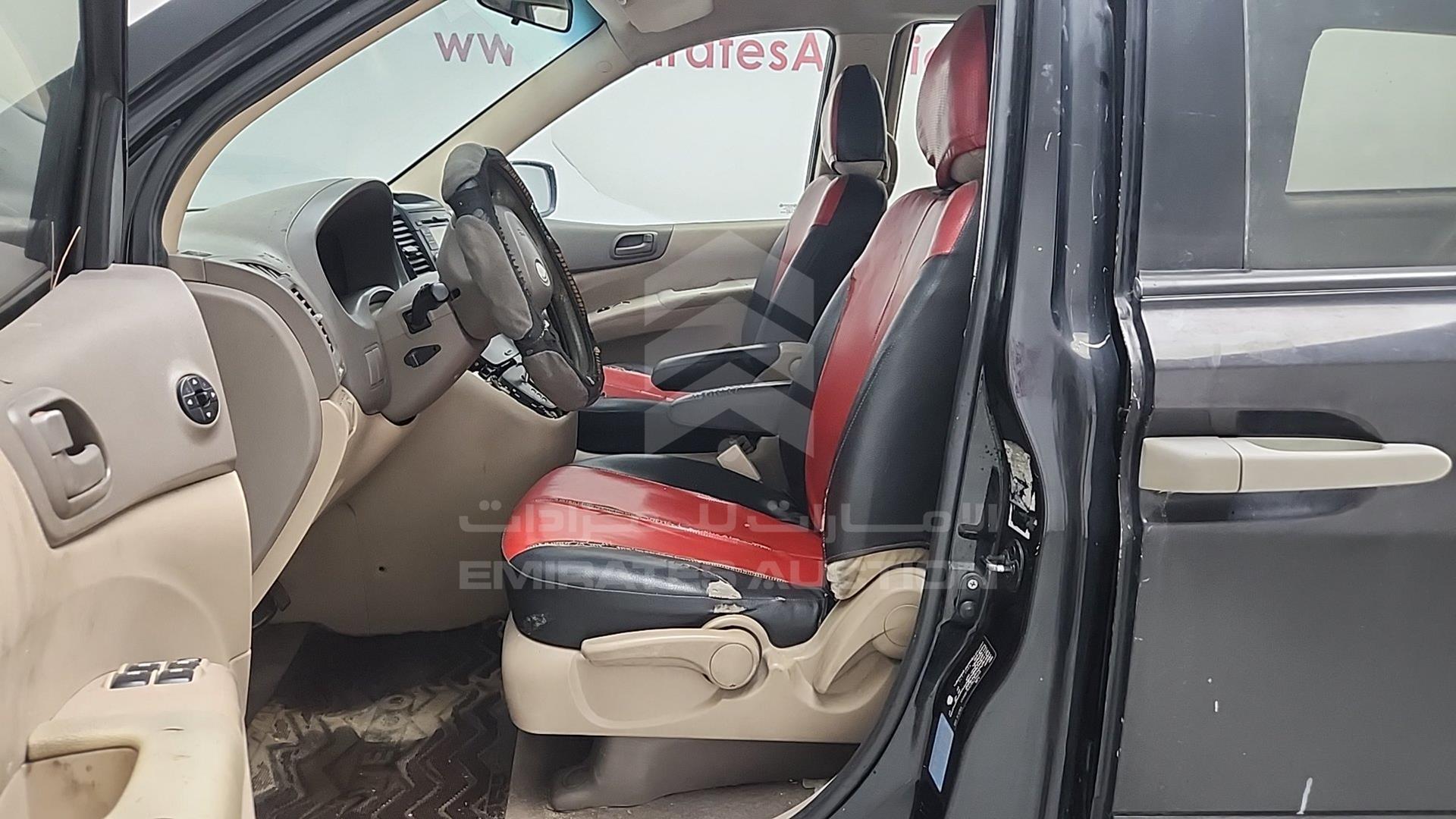 2009 KIA CARNIVAL VIN: KNAMB763296299018
