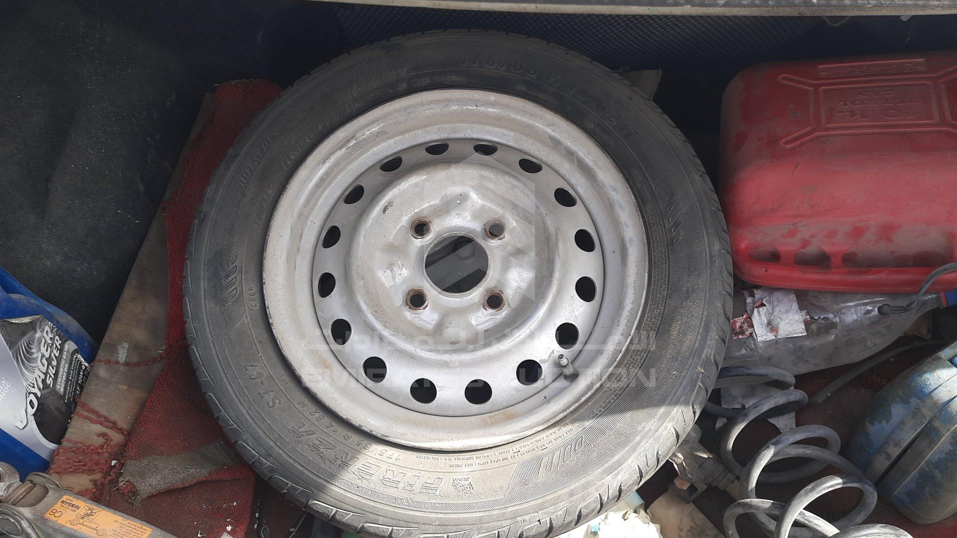 2004 NISSAN SUNNY VIN: JN1EN61C54W014422