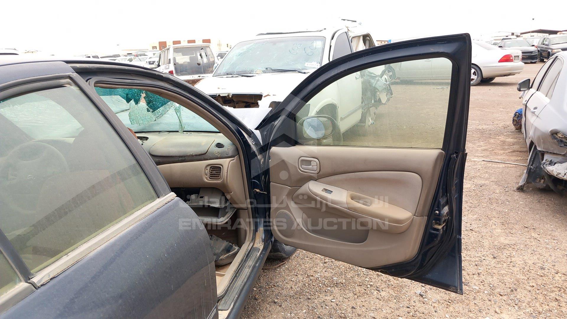 2002 NISSAN SUNNY VIN: JN1BN61D92W001441