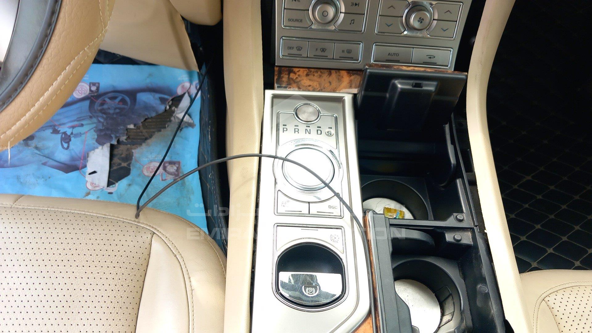 SAJAA06F09HR26198 - 2009 Jaguar XF - #429401