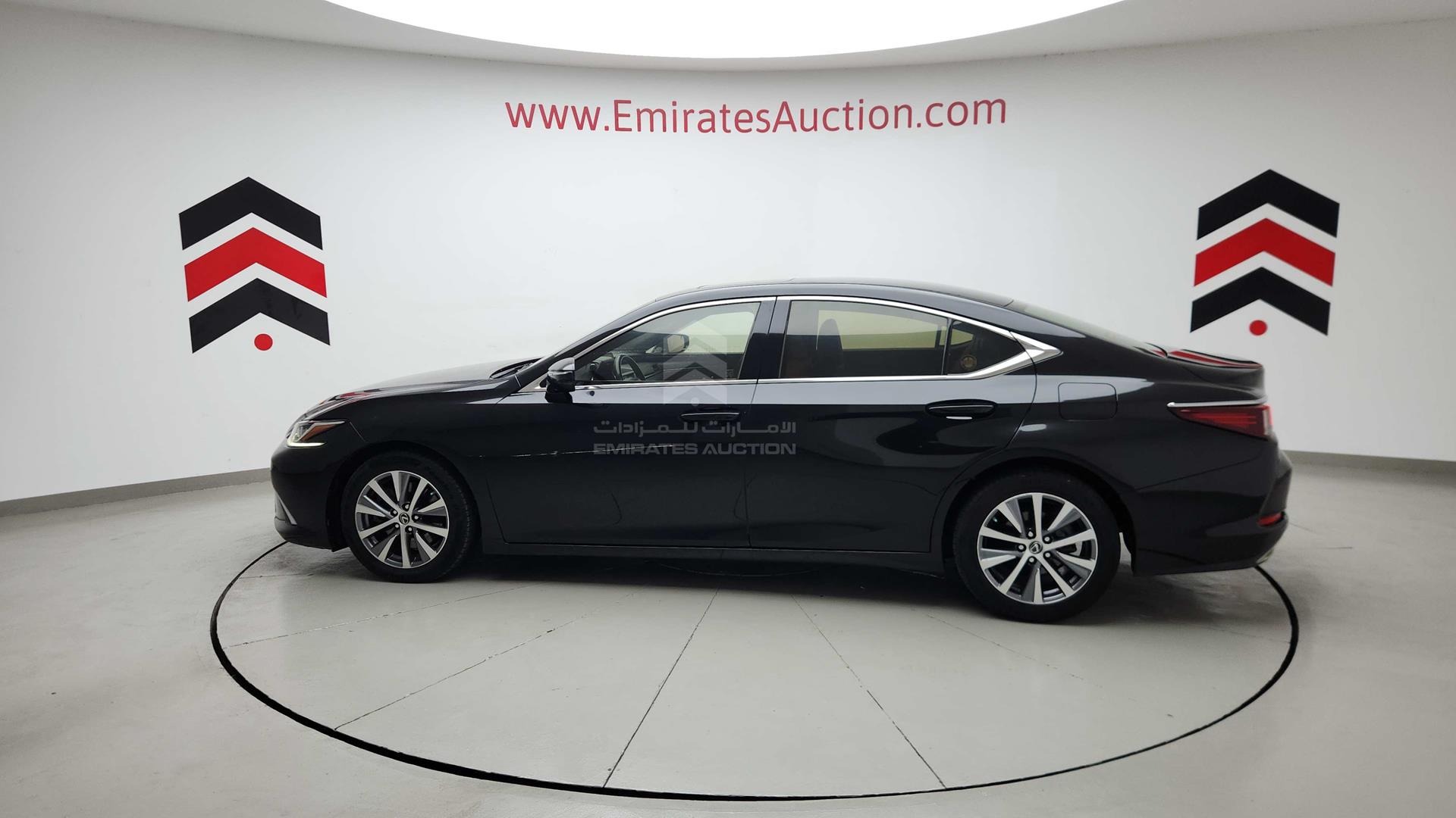 2019 LEXUS ES 350 VIN: JTHBZ1B1XK2005352