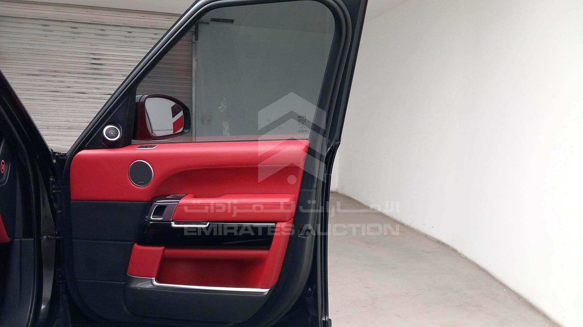 2015 RANGE ROVER VOGUE VIN: SALGA2EF7FA204715