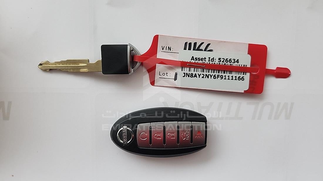 2015 Nissan Patrol — Keys — Photo 6
