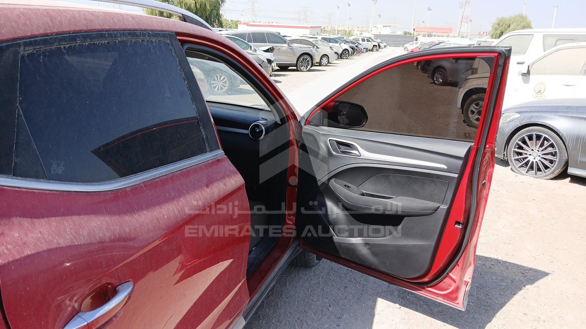 2021 MG ZS VIN: LSJW74U39MZ057802
