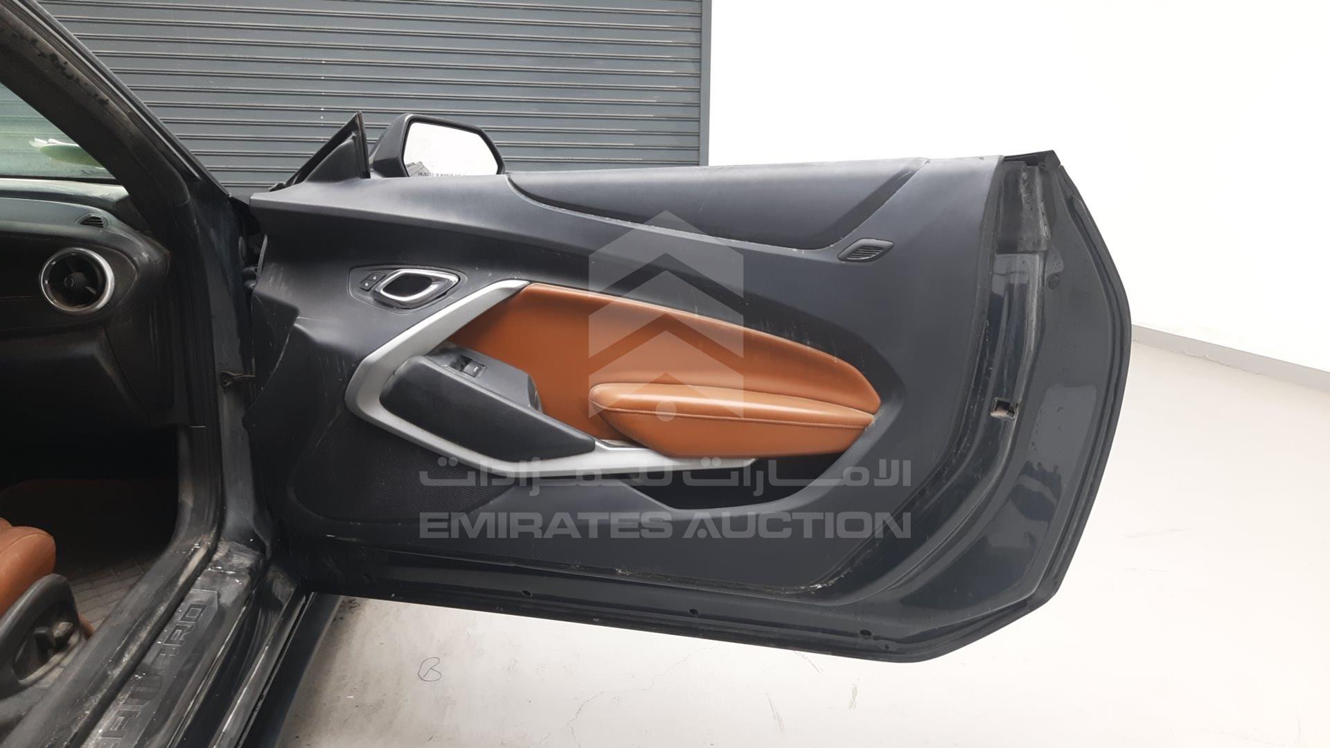2016 CHEVROLET CAMARO VIN: 1G1FE1R74G0129542