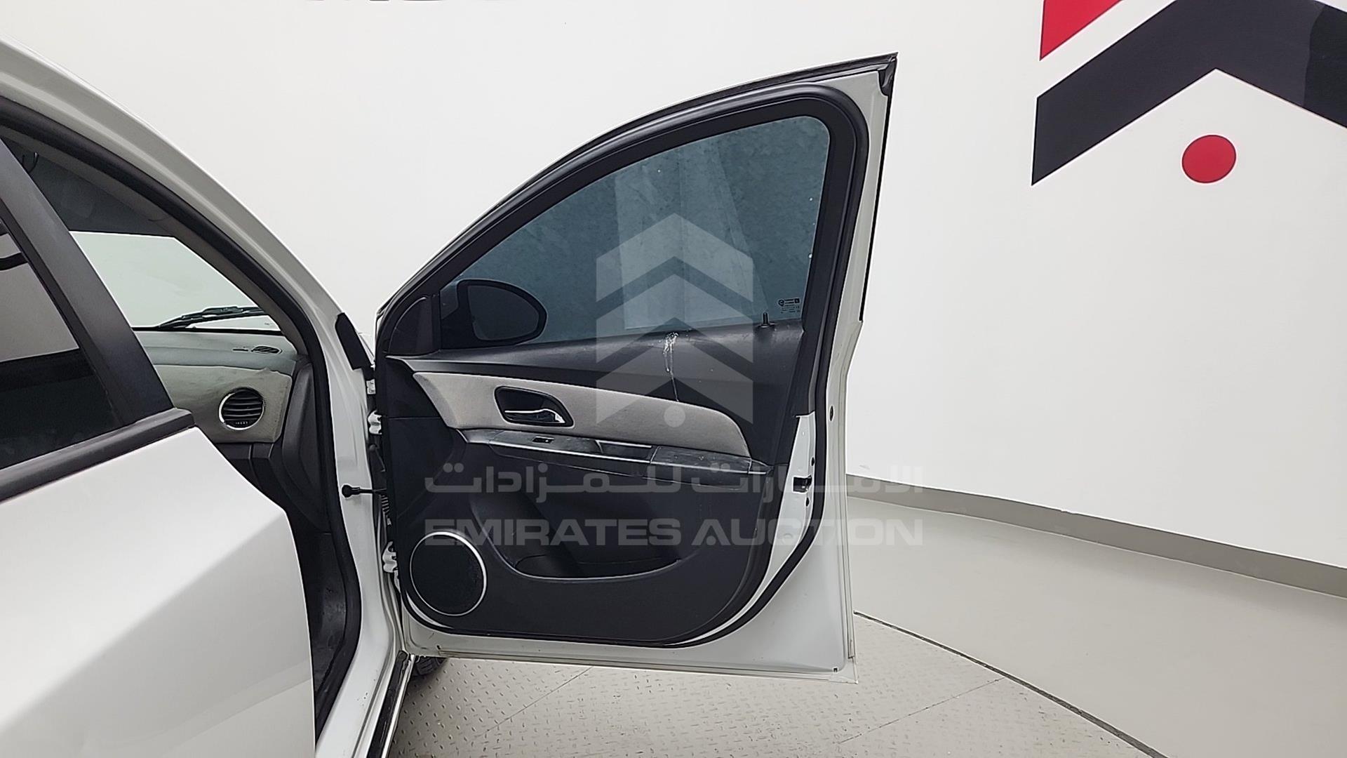 2015 CHEVROLET CRUZE VIN: KL1PJ5C55FK002301