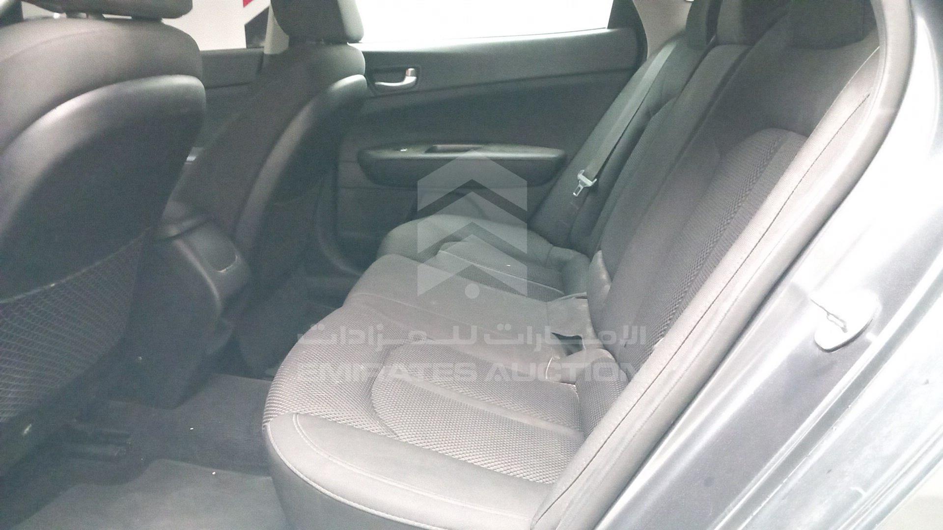 2020 KIA OPTIMA VIN: 5XXGT4L32LG424785