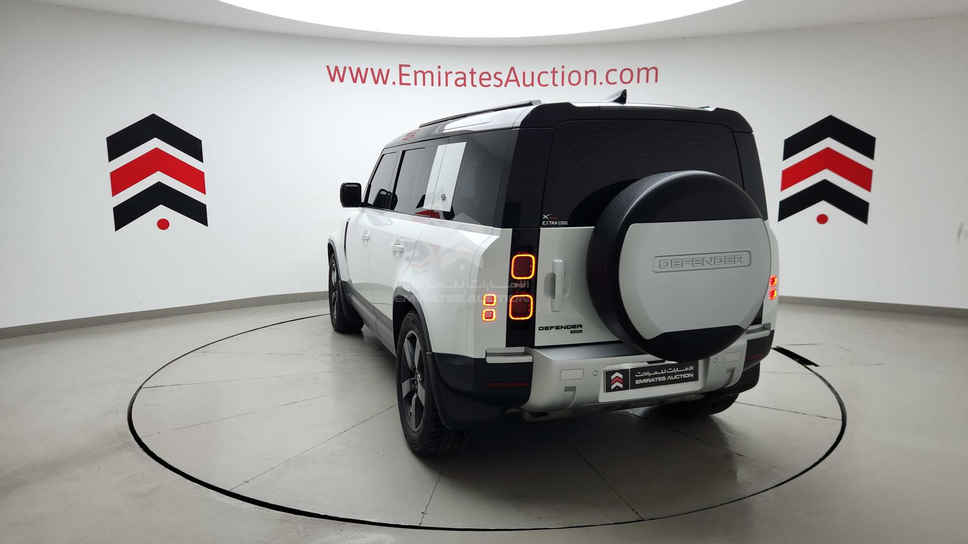 2021 LAND ROVER DEFENDER VIN: SALEA7BU2M2035119