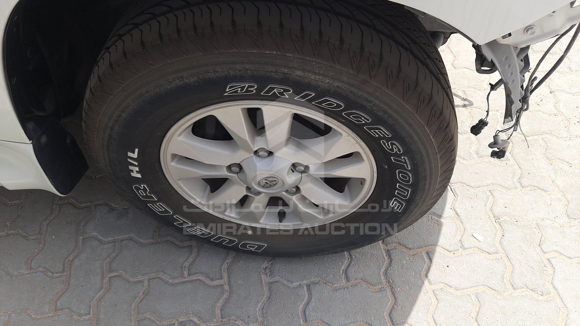 2010 TOYOTA LAND CRUISER VIN: JTMHU09J8A5037143