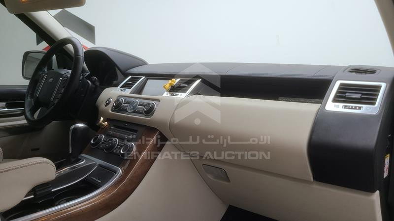 SALLSAAE4AA233314 Auction: EmiratesAuction Lot: 409182 SALLSAAE4AA233314 Range Rover Sport 2010 BLACK Photo 39