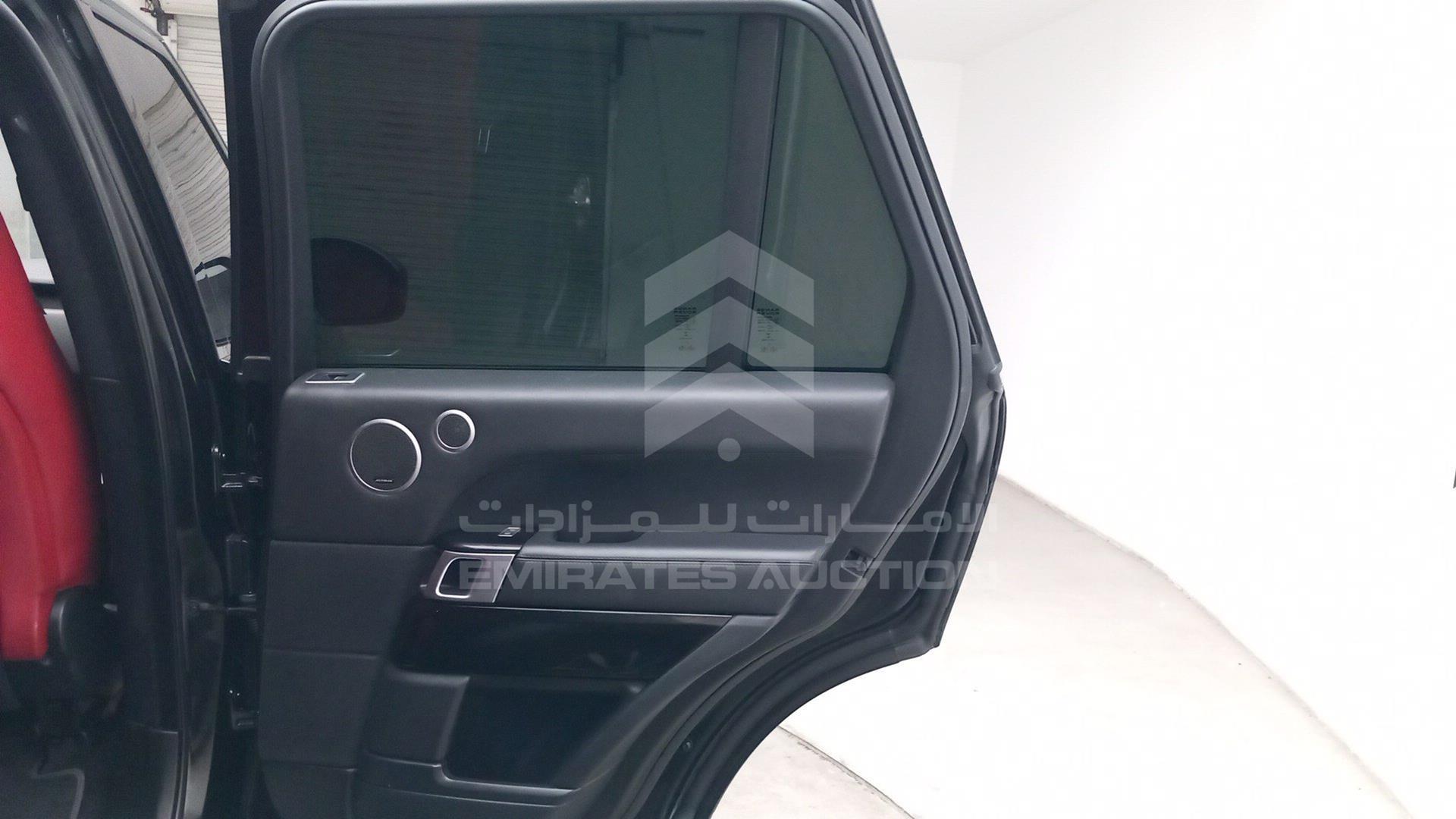 2015 RANGE ROVER VOGUE VIN: SALGA2EF5FA226826