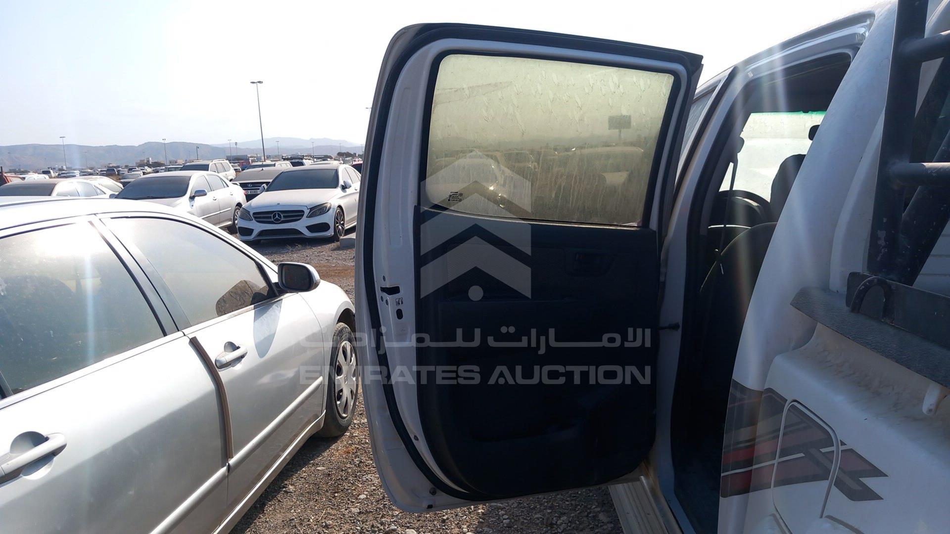 2013 TOYOTA HILUX VIN: MR0FX22G9D1367573