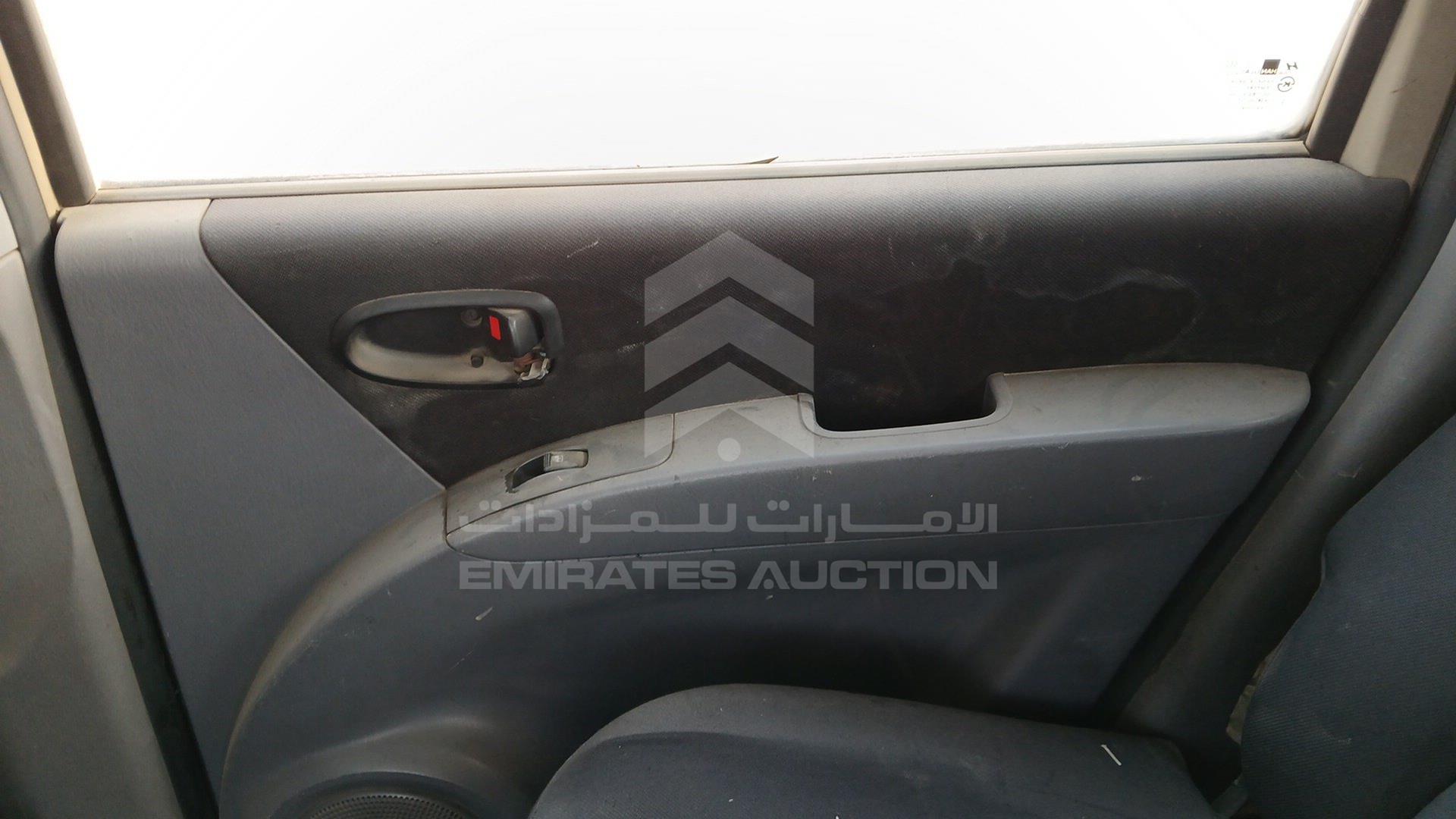 2005 HYUNDAI MATRIX VIN: KMHPM81C55U197382
