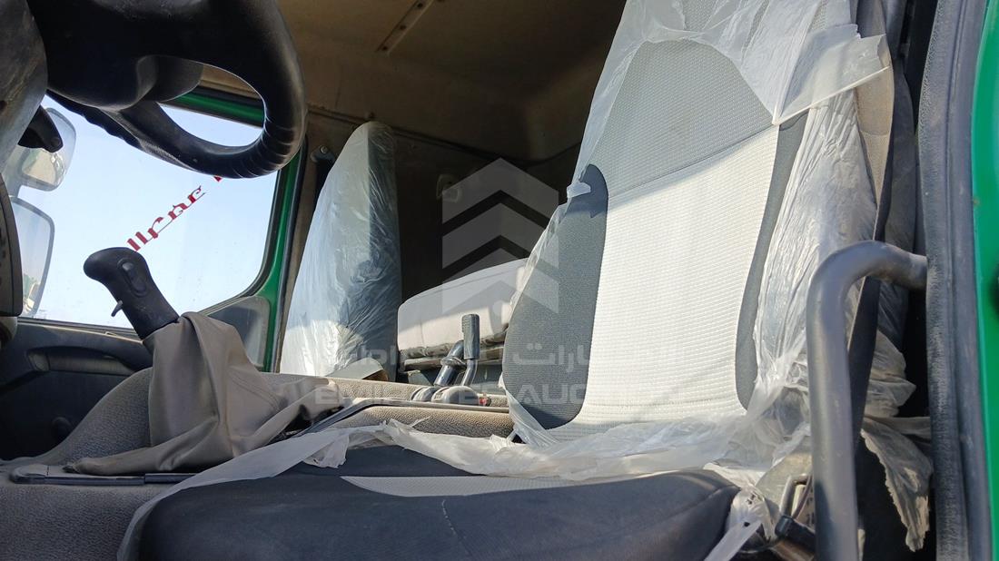2016 Renault 440 — Front Left Driver Seat View — Photo 13