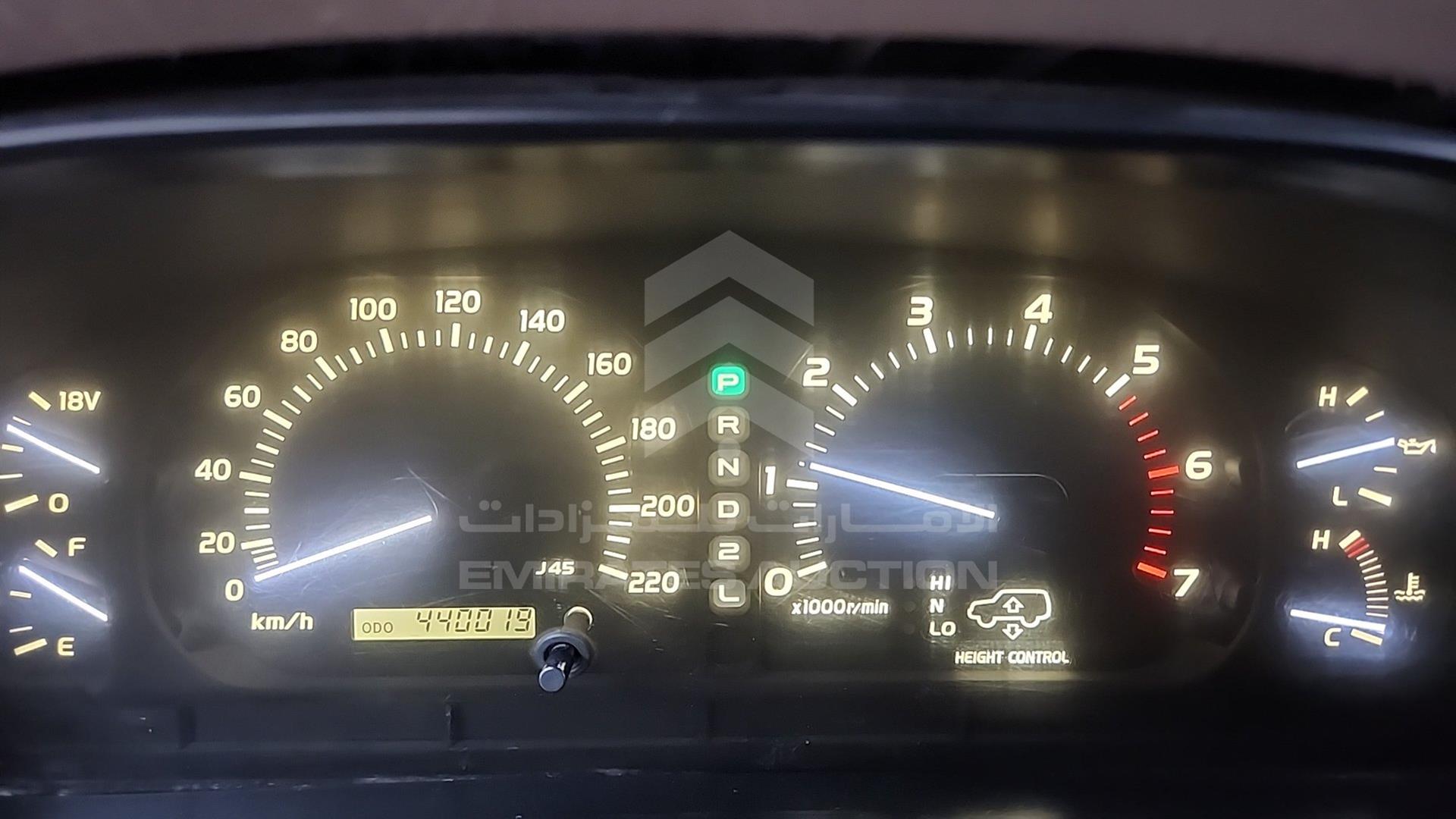 1999 LEXUS LX 470 VIN: UZJ1000087157