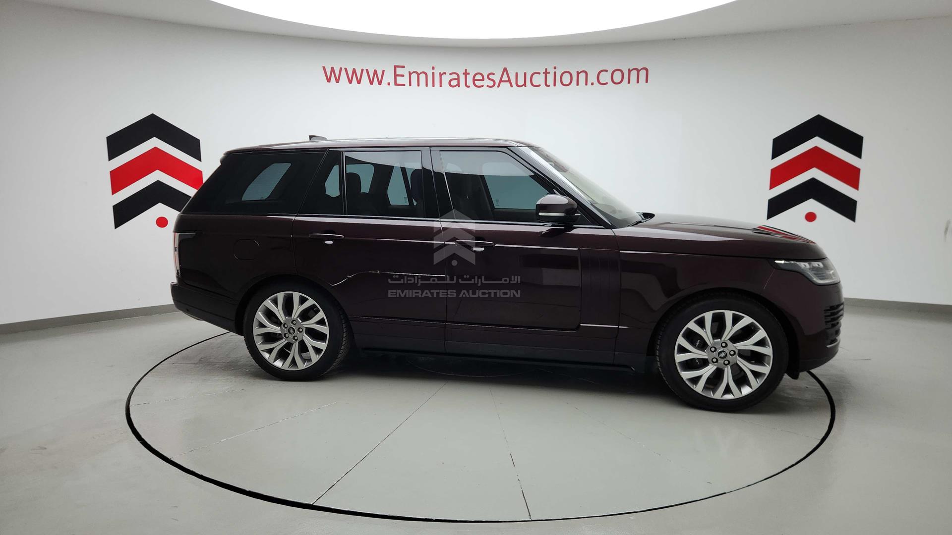 2018 RANGE ROVER VOGUE VIN: SALGA2BV3JA503204