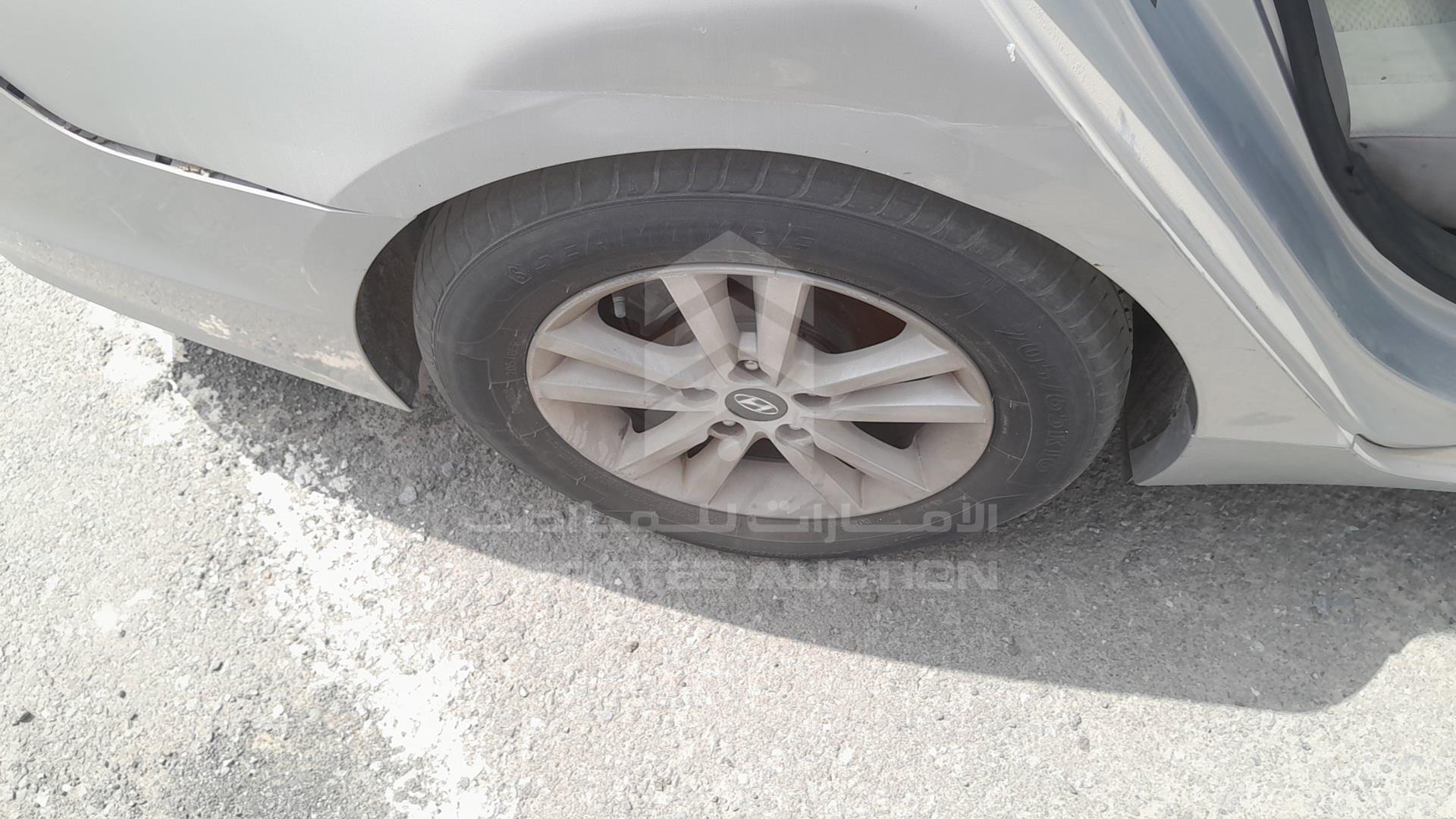 2015 HYUNDAI SONATA VIN: 5NPE24AF0FH154715