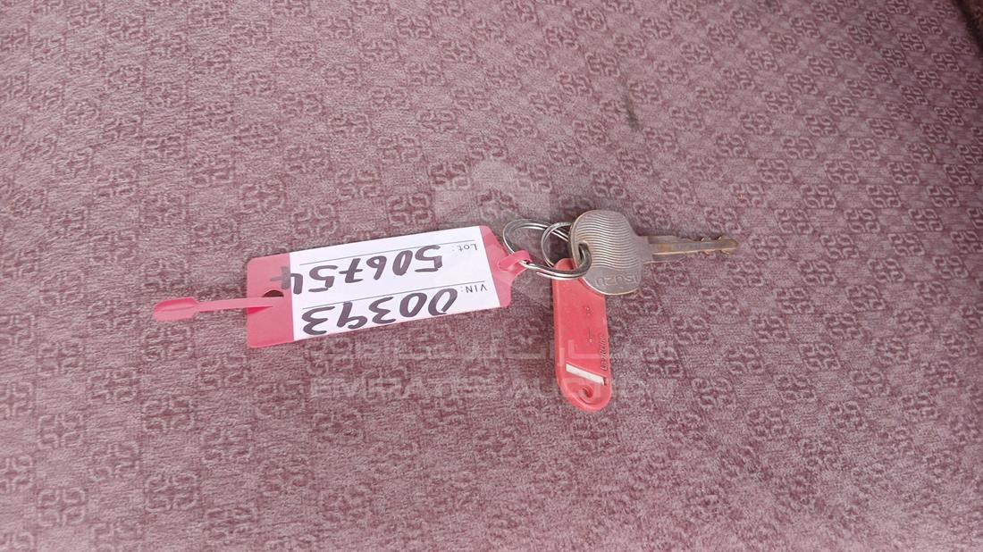 2014 Isuzu NMR — Keys — Photo 4