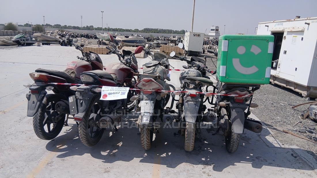 5 Motorbikes — Rear View — Photo 9