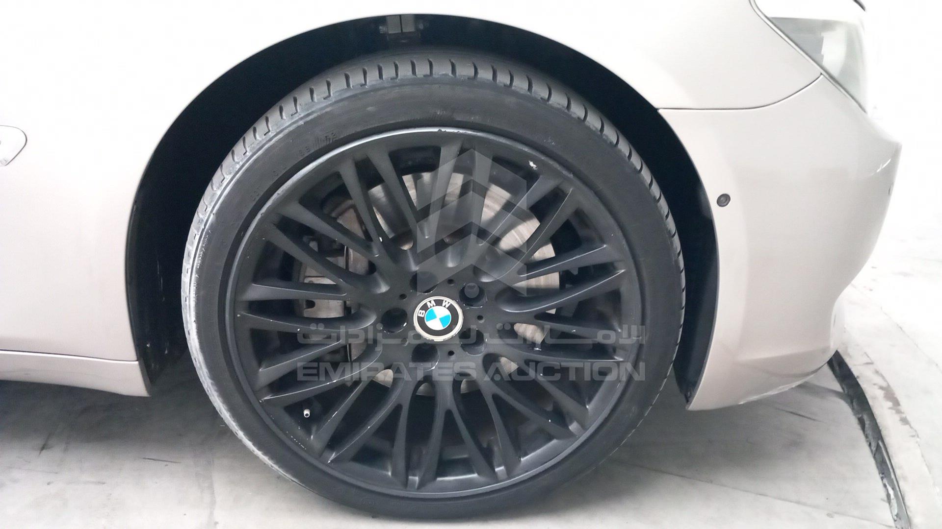 2010 BMW 750 VIN: WBAKB8108AC342700