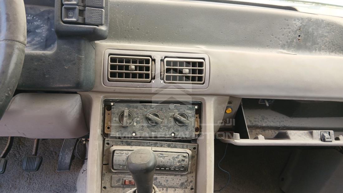 1990 Ford Mustang - Scrap without document — Entertainment Systems & Camera Monitor & Navigation — Photo 16