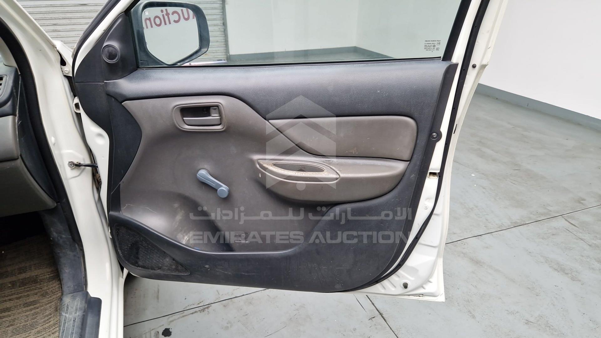 2016 MITSUBISHI L 200 VIN: MMBJNKJ30GH045384