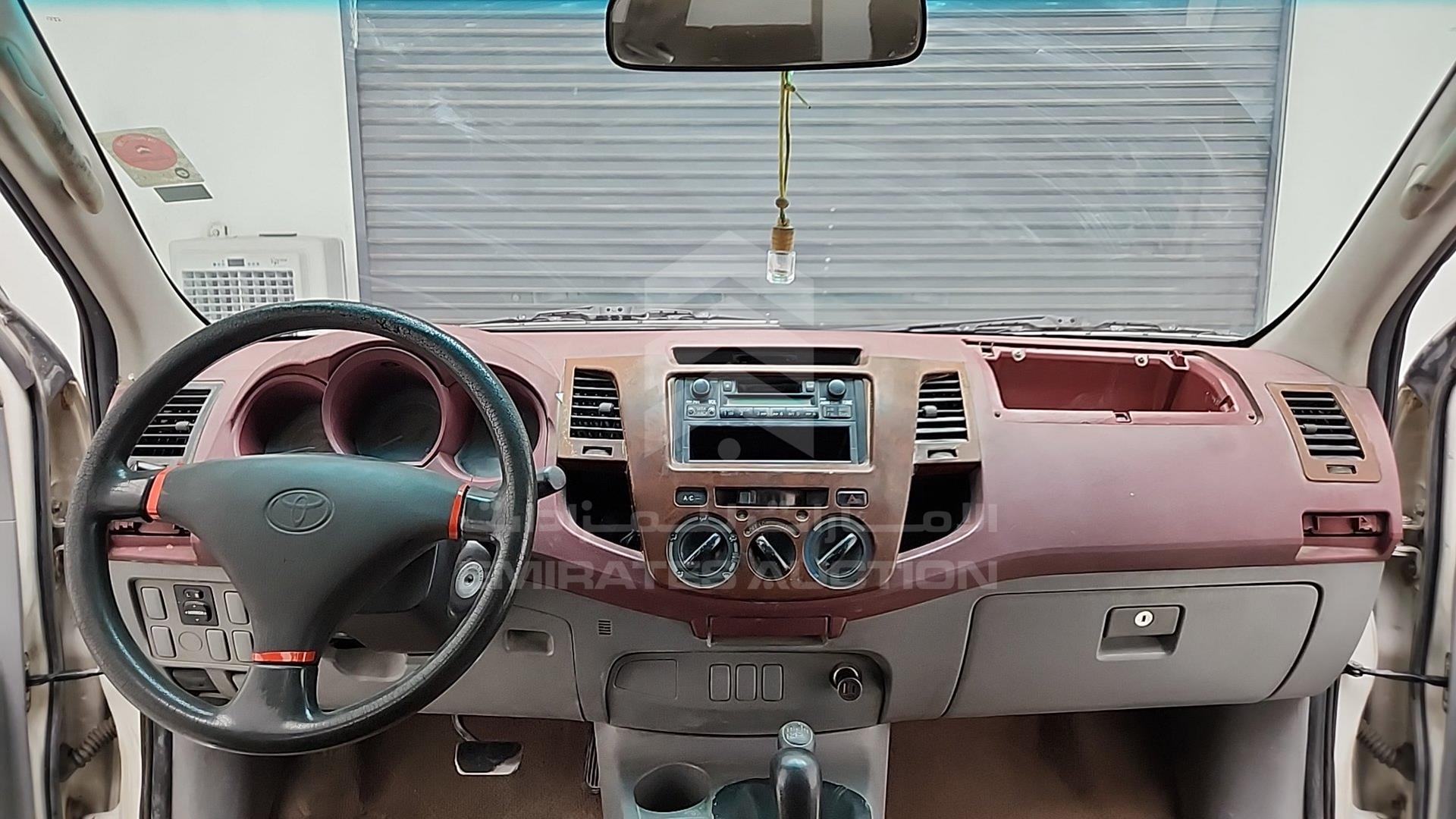 2008 TOYOTA HILUX VIN: MR0FX22G181309155