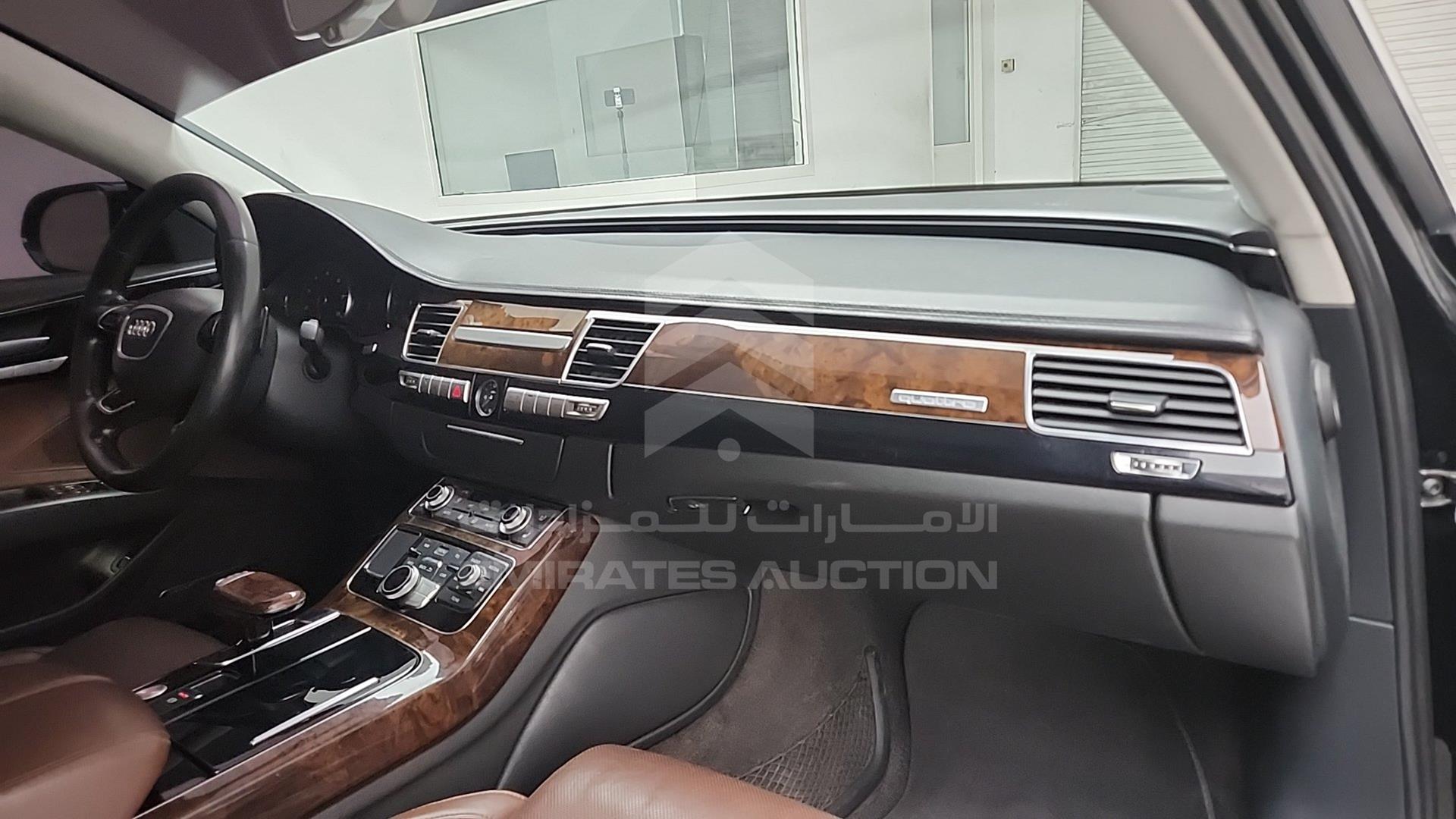 2016 AUDI A8 VIN: WAUYGBFD4GN007001