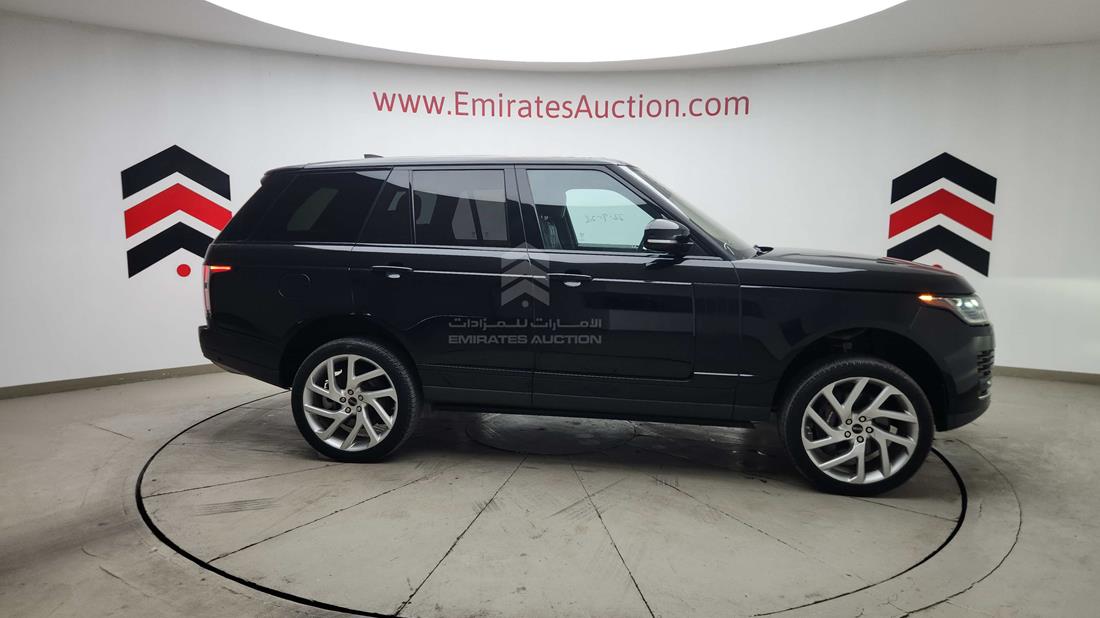 2020 Range Rover — Right Full View — Photo 39