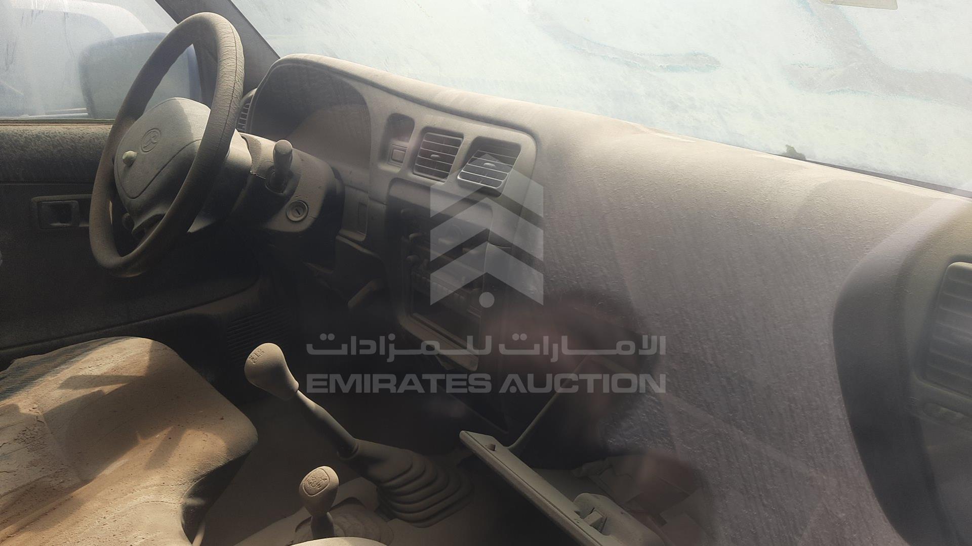 2001 TOYOTA HILUX VIN: JTFDE626810064268