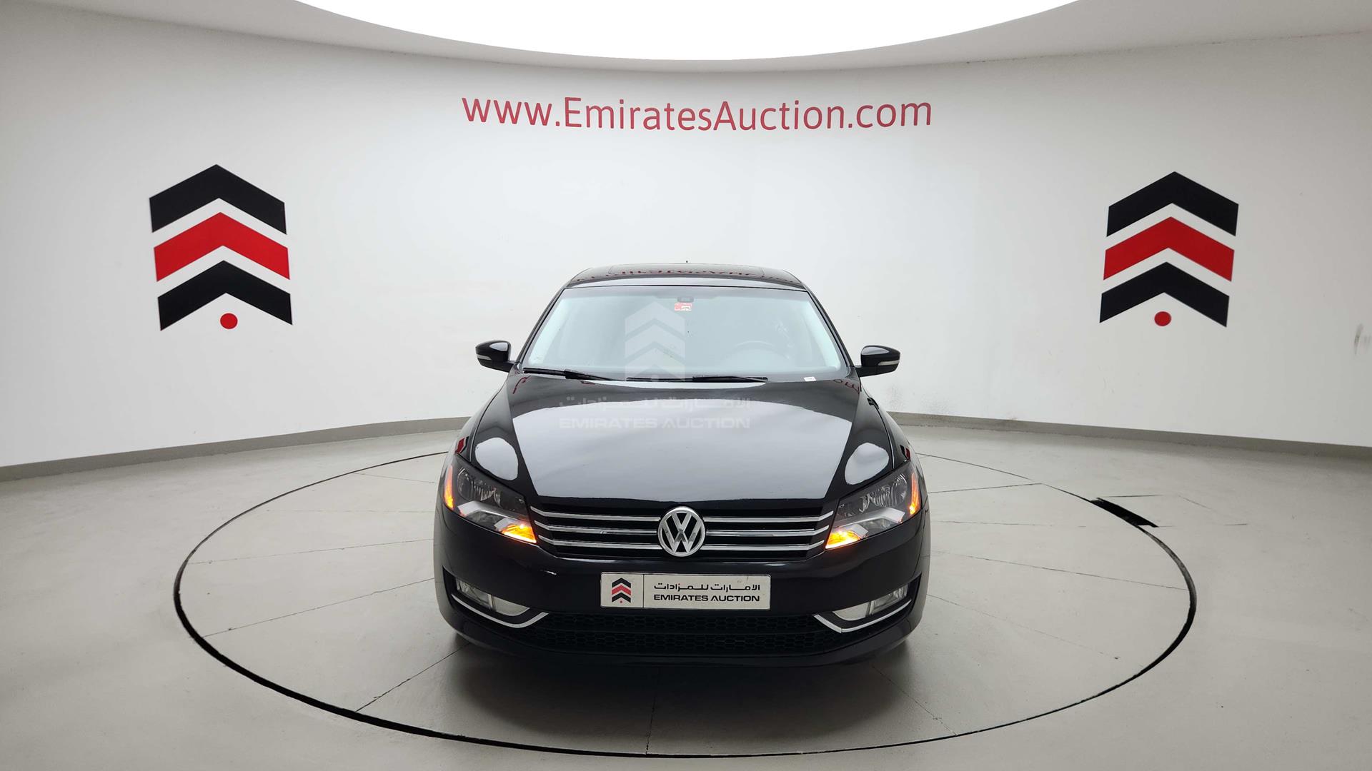 2015 VOLKSWAGEN PASSAT VIN: WVWCR7A38FC001182