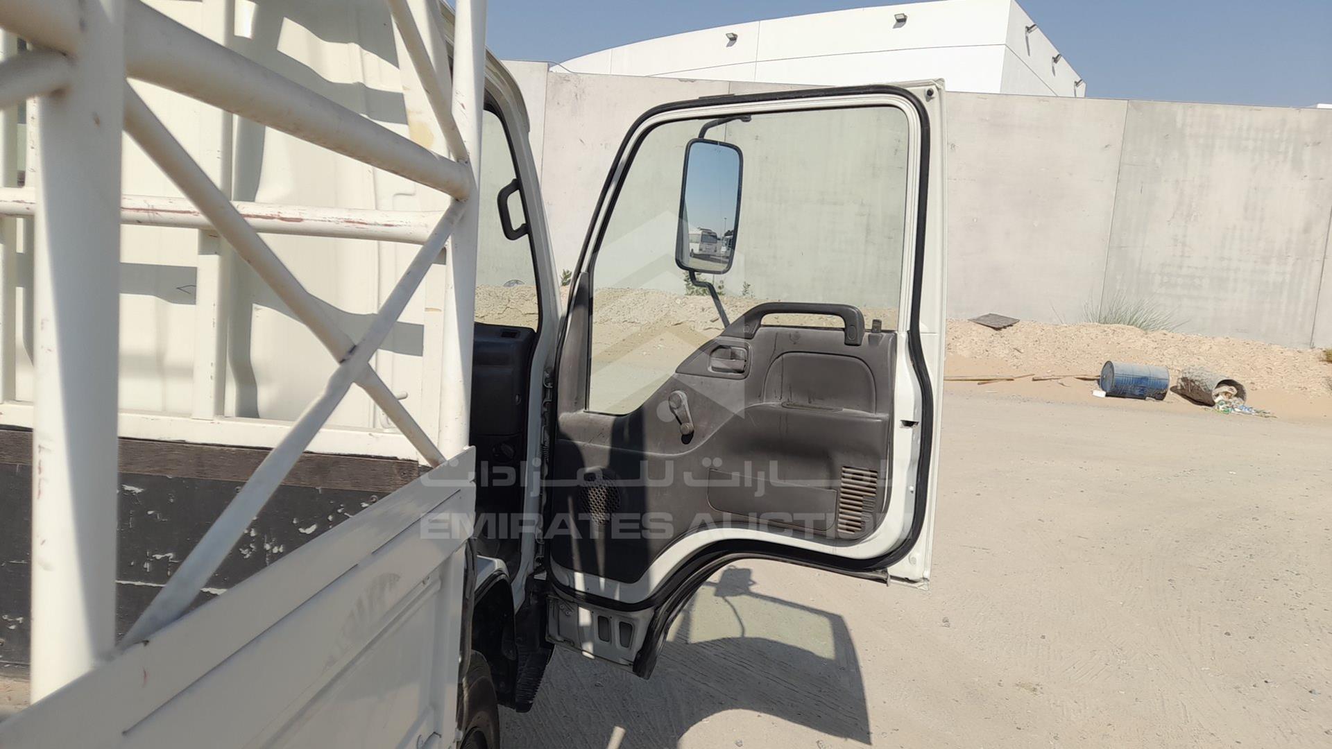 2004 ISUZU NPR VIN: JAMKP34GX47P08485