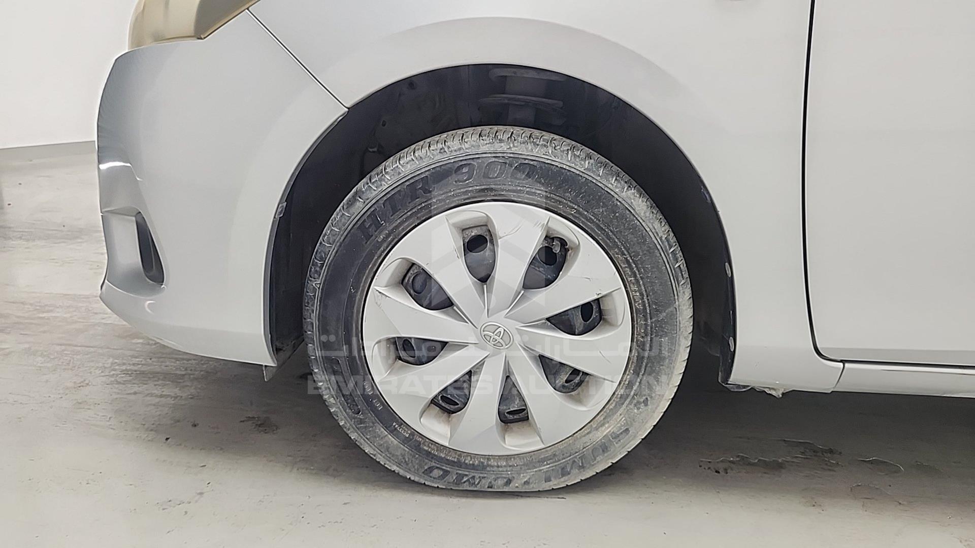2015 TOYOTA YARIS VIN: MHFBT9F36F6036632