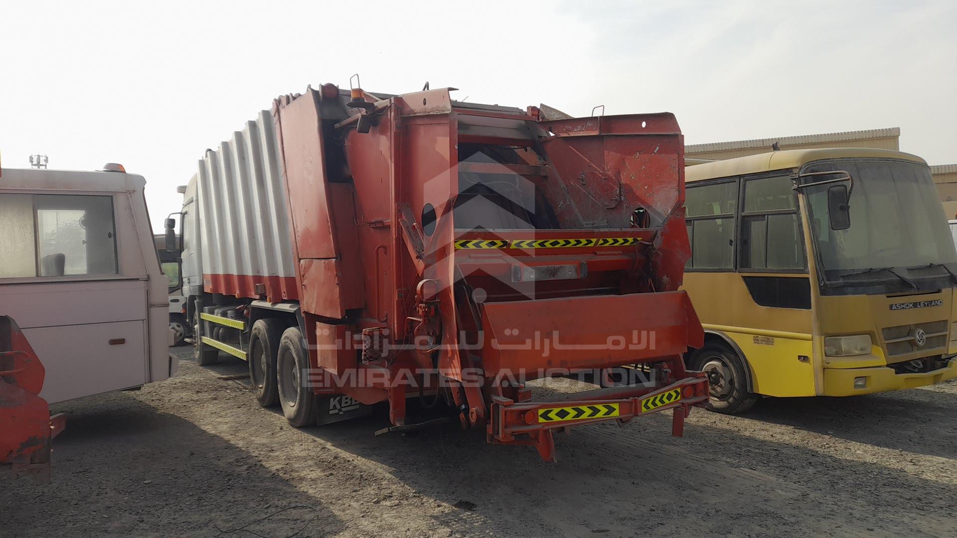 2008 MERCEDES ACTROS VIN: WDAKHCAA28L280334