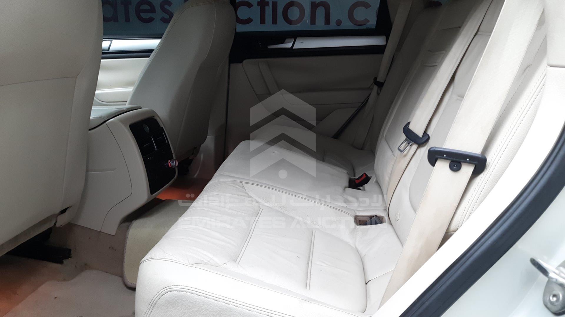 2014 VOLKSWAGEN TOUAREG VIN: WVGBC2BPXED006549