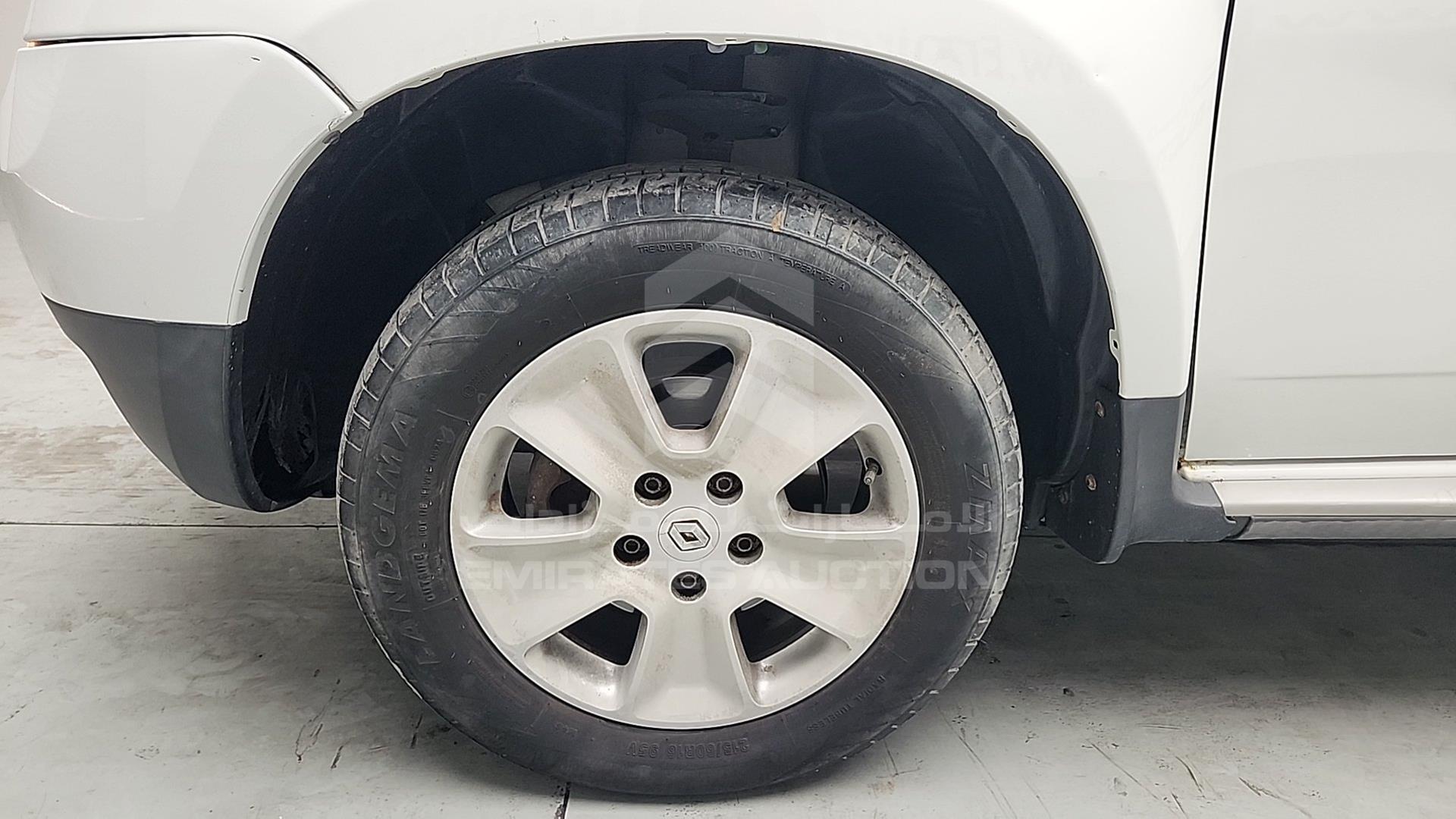 2015 RENAULT DUSTER VIN: VF1HSRCA3FA510706