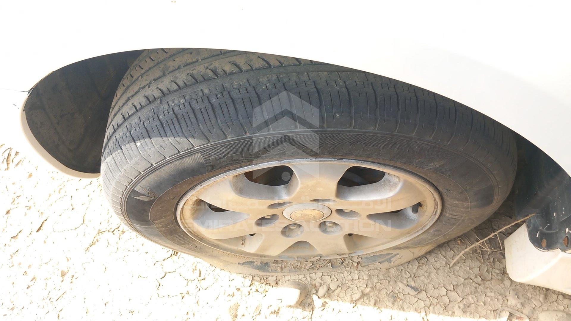 2007 KIA CARNIVAL VIN: KNAMB763776146101