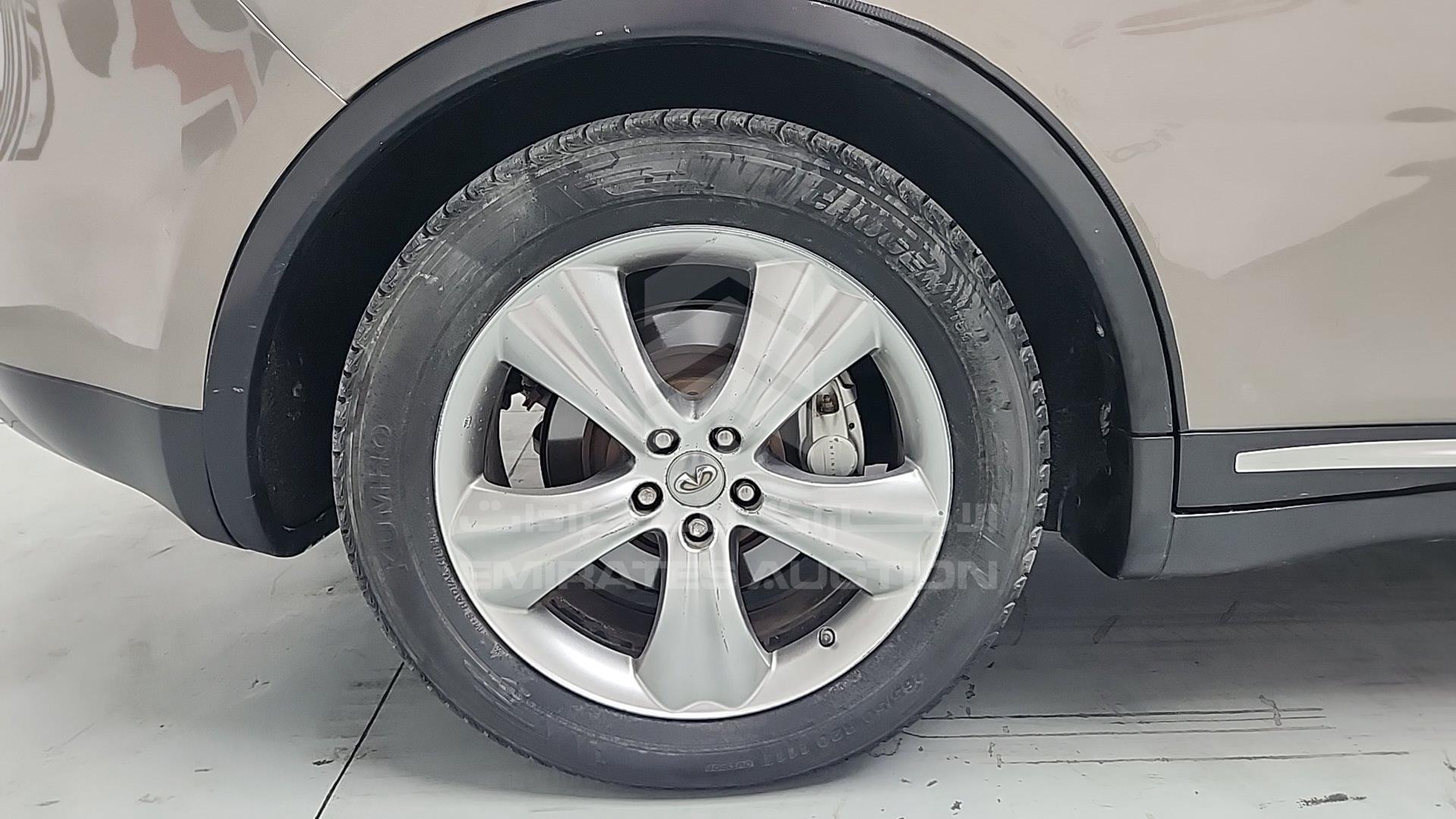 2009 INFINITI FX 35 VIN: JNRAS15Y49M502177