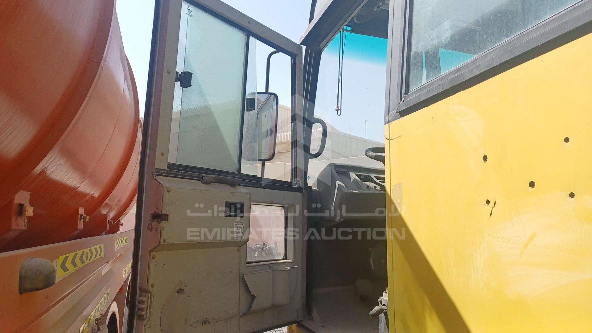 2014 TATA LPT1615TC VIN: MAT449253E0L00748