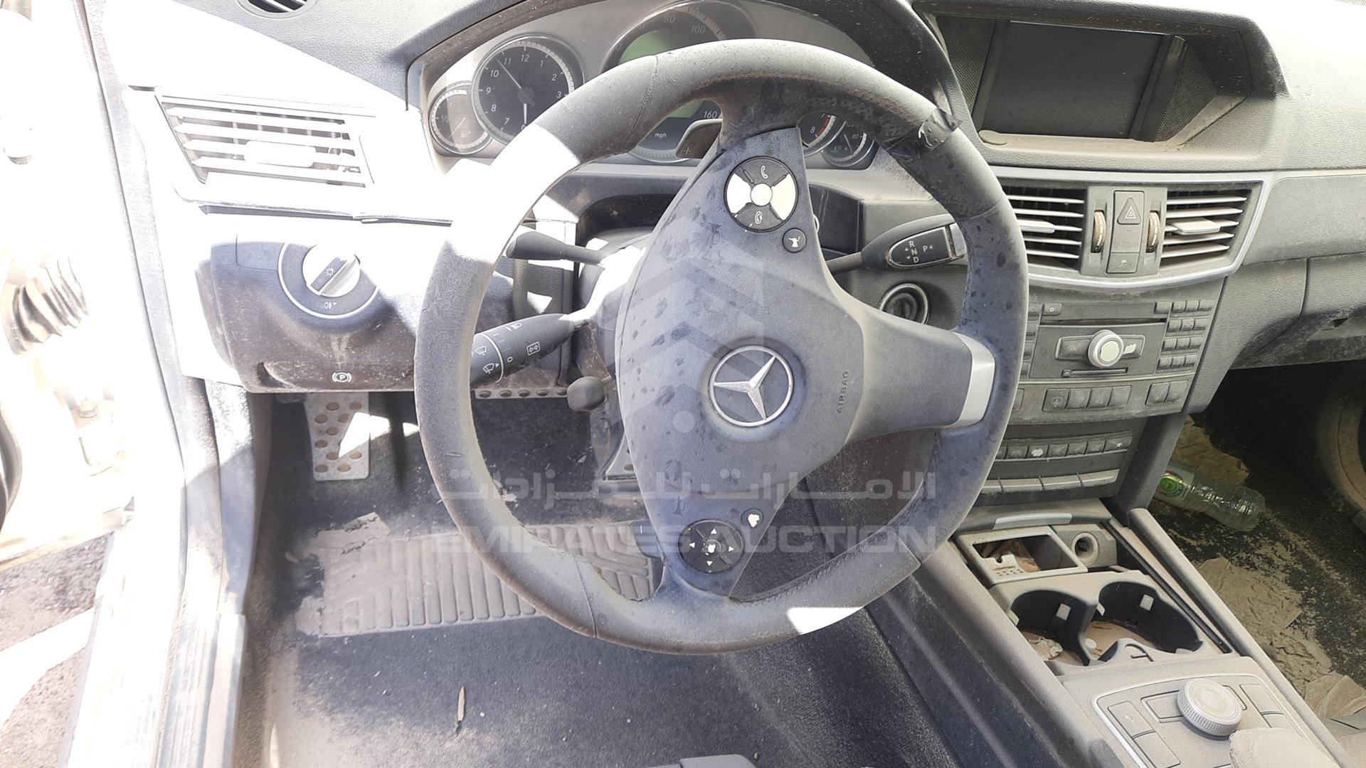 2010 MERCEDES E 550 VIN: WDDHF7CBXAA029143