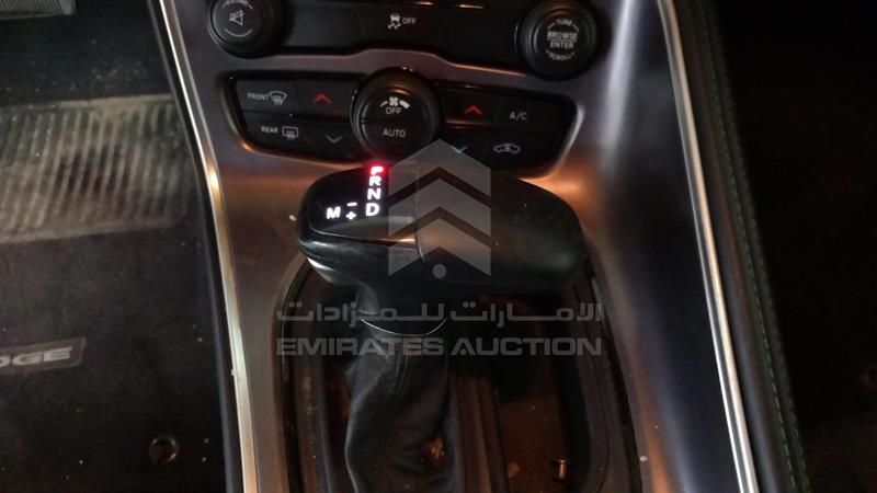 2C3CDZAG4FH888830 Auction: EmiratesAuction Lot: 409485 2C3CDZAG4FH888830 Dodge Challenger 2015 GREY Photo 19