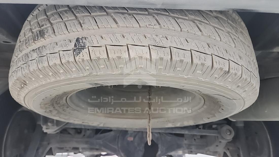 نيسان باث فايندر 2002 — الإطار الاحتياطي — صورة 20