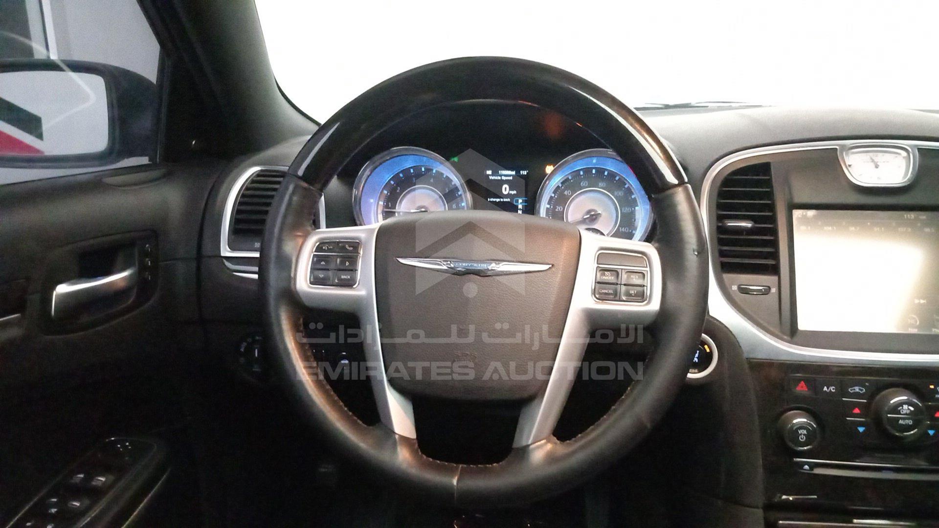 2014 CHRYSLER 300 C VIN: 2C3CCAKGXEH235923