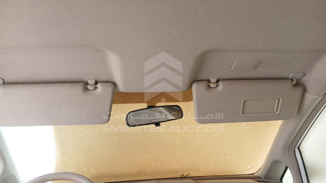 2012 Nissan Tiida — Sun Roof View — Photo 18
